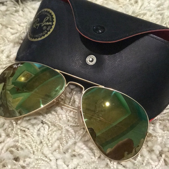 Ray-Ban Accessories - Ray Ban Gold reflective aviators